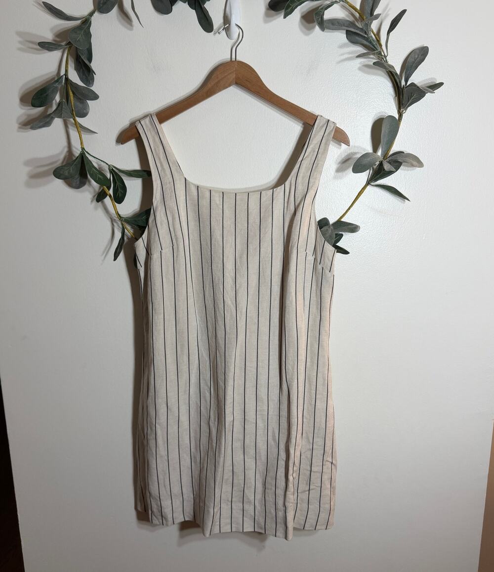 EVEREVE Cream and Black Striped Dress